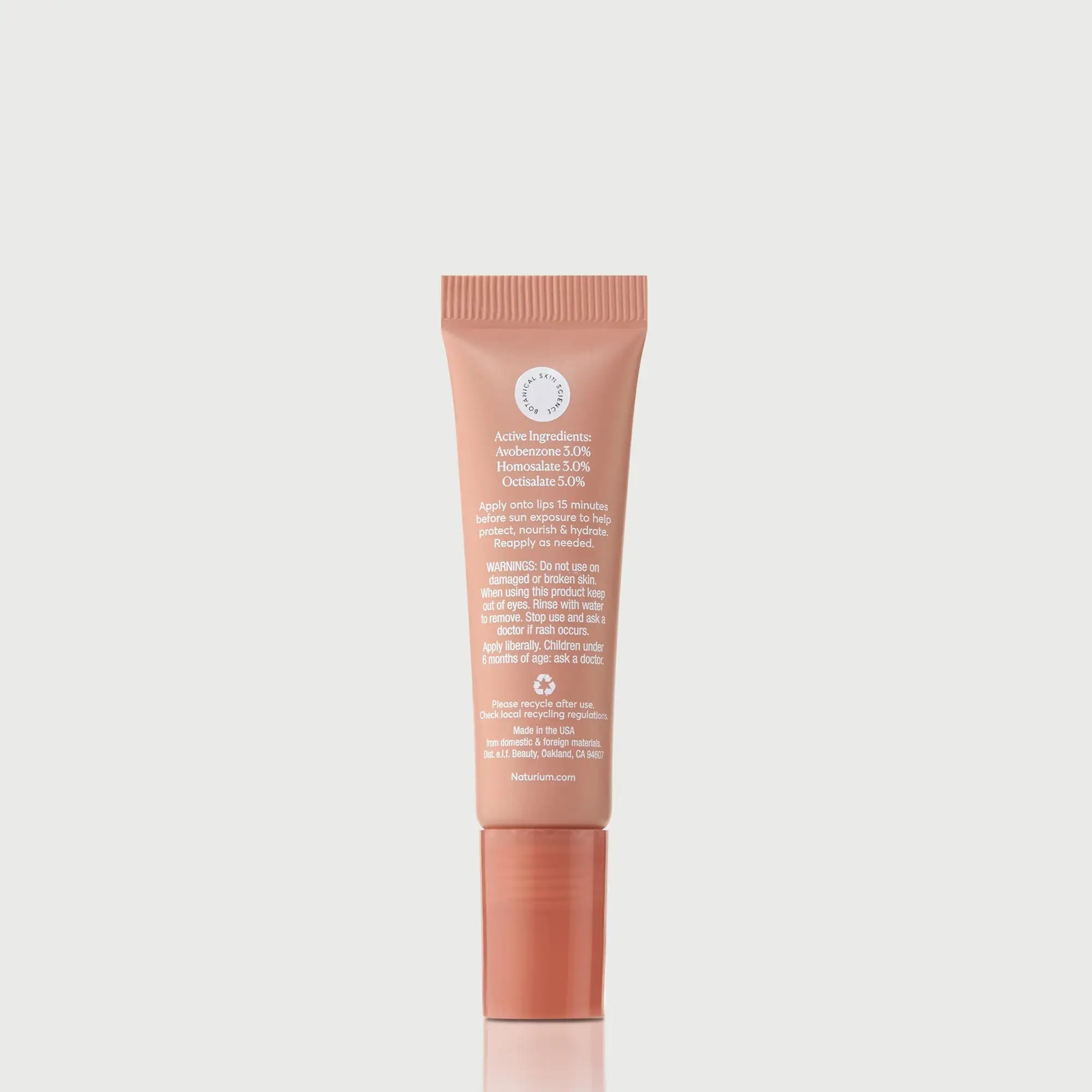 phyto-glow-lip-balm-spf-45-getaway-d6 NATR-10126_PhytoGlow_SPF_Getaway_primary_capon_back_bonebkgd_1.webp