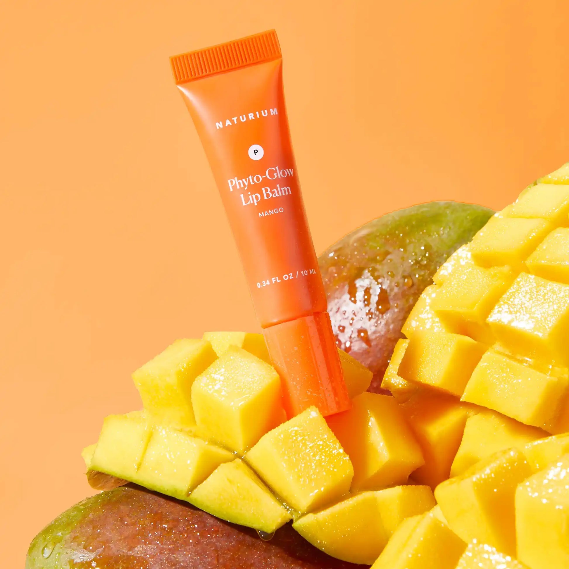 phyto-glow-lip-balm-mango-u4 phytoglow-mango_0272-crop.webp